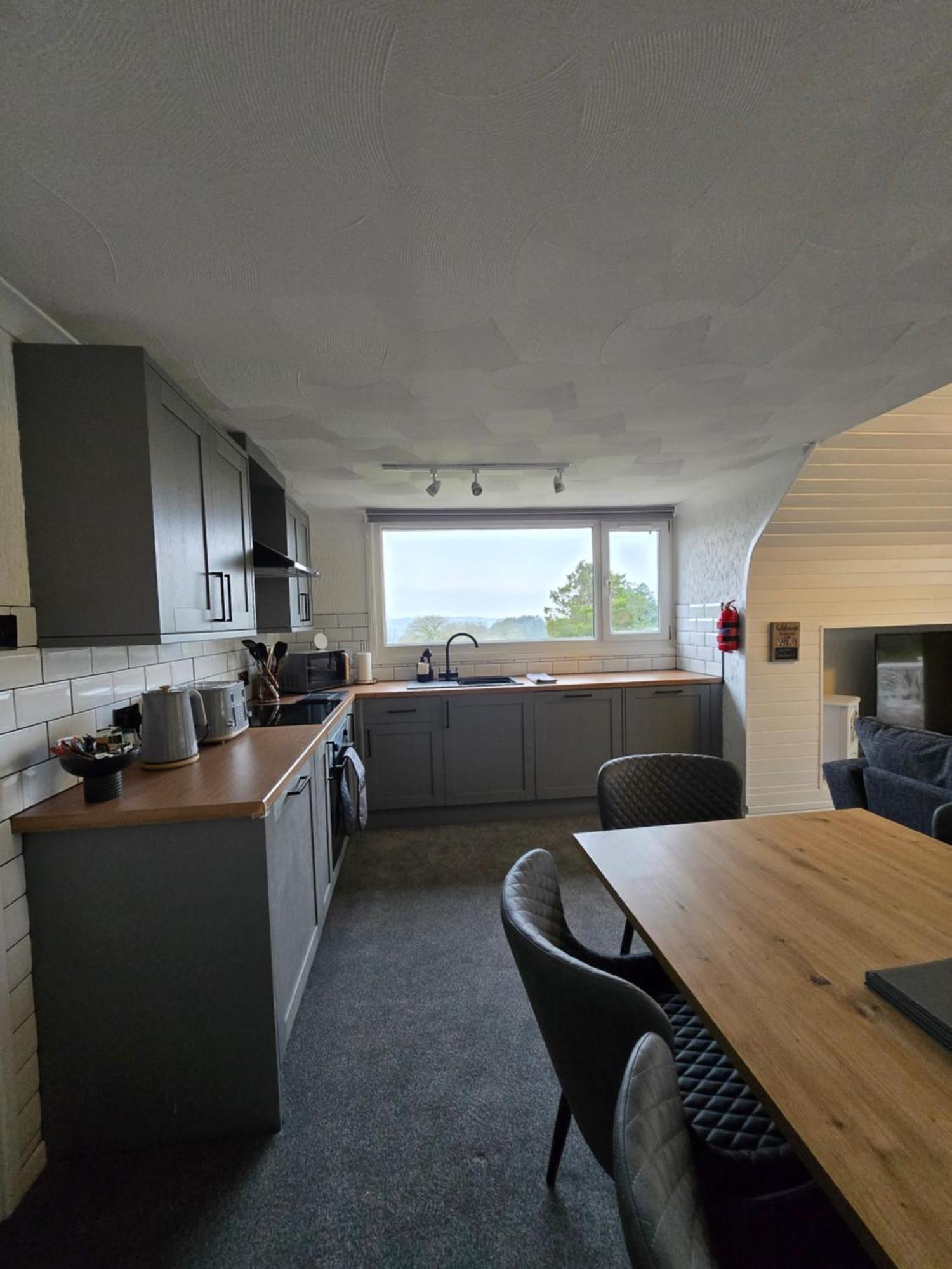 Beautiful Apartment With Private Pool Near Tenby Kilgetty Exteriör bild