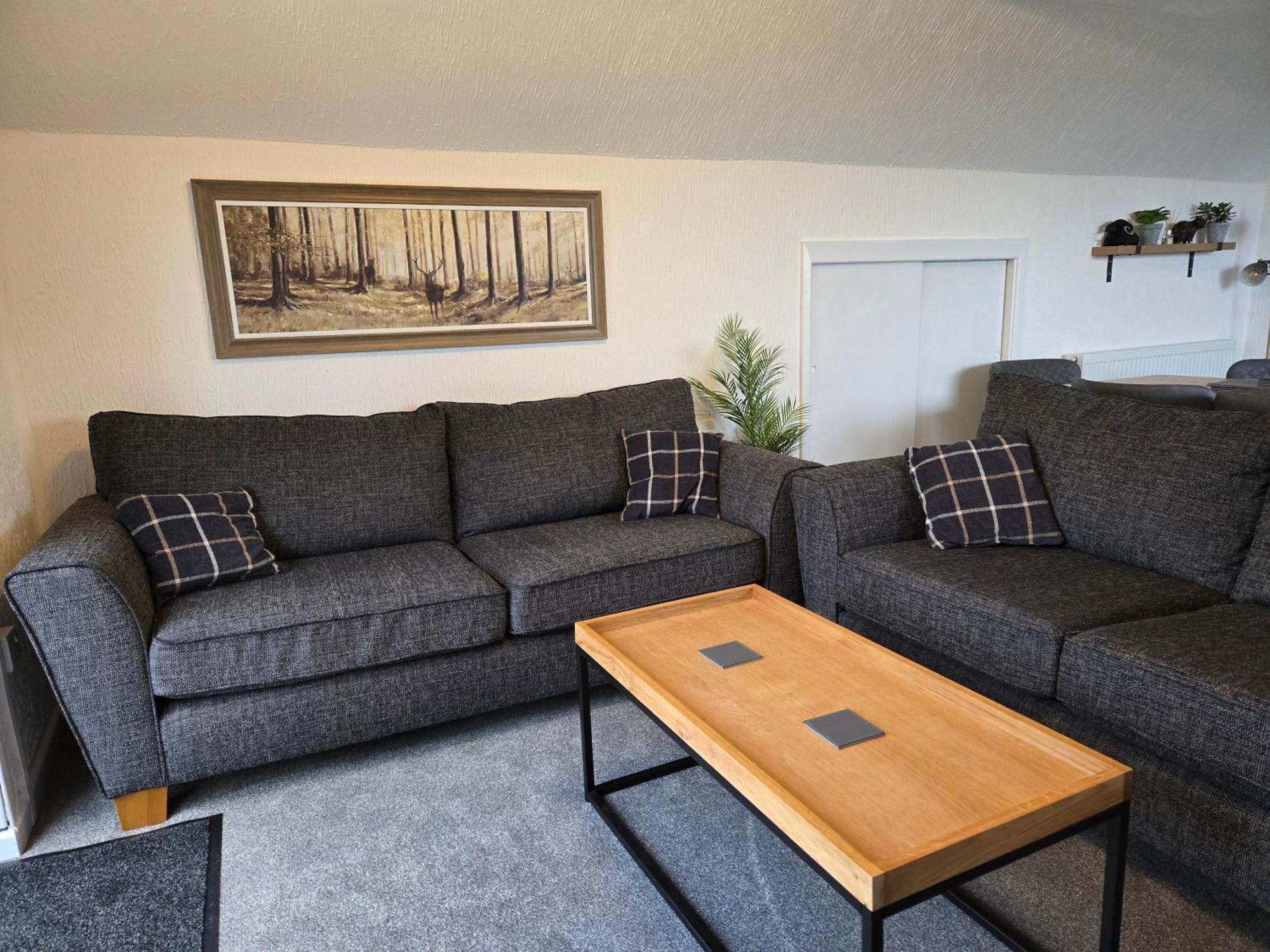 Beautiful Apartment With Private Pool Near Tenby Kilgetty Exteriör bild